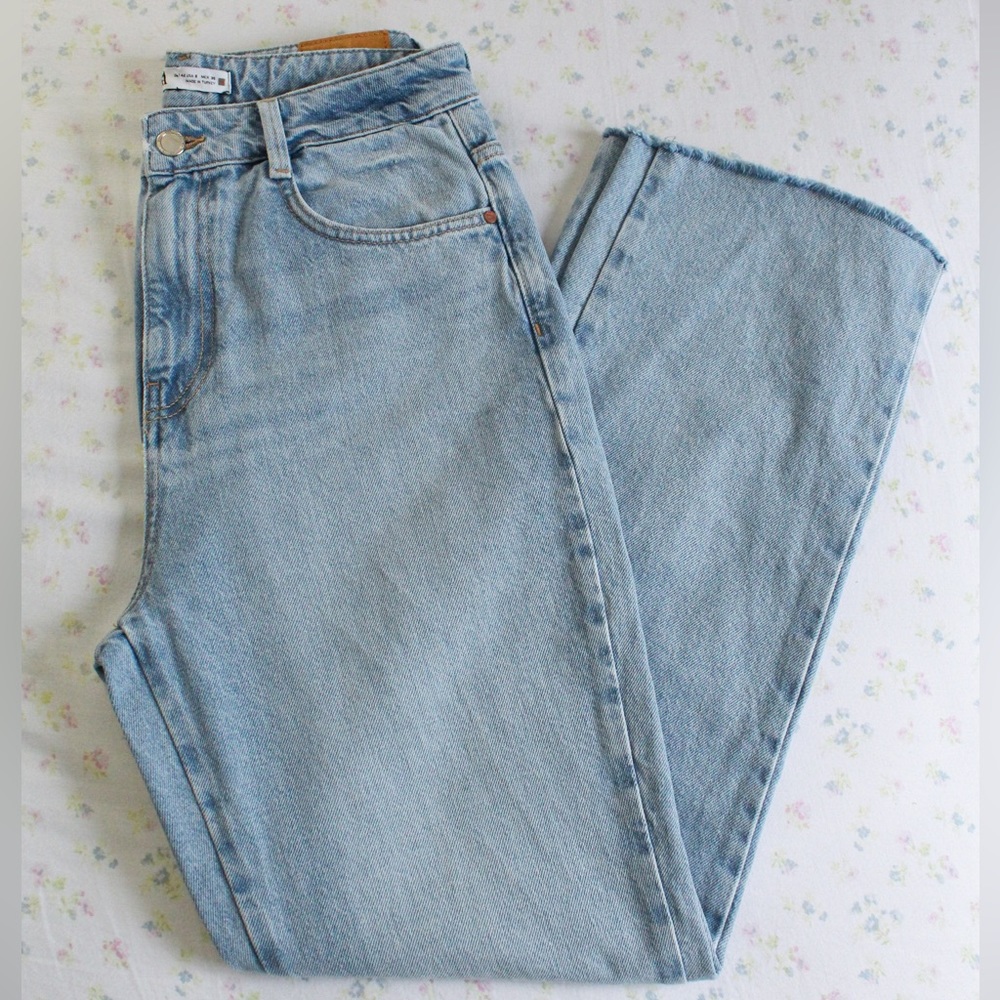 Zara High Rise Straight Leg Jeans